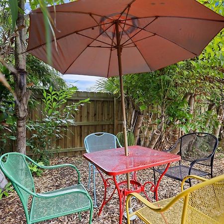 Vibrant Rockledge Home About 2 Mi To Cocoa Village! Buitenkant foto